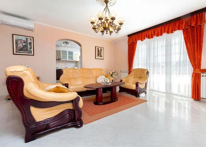 Apartments Divna