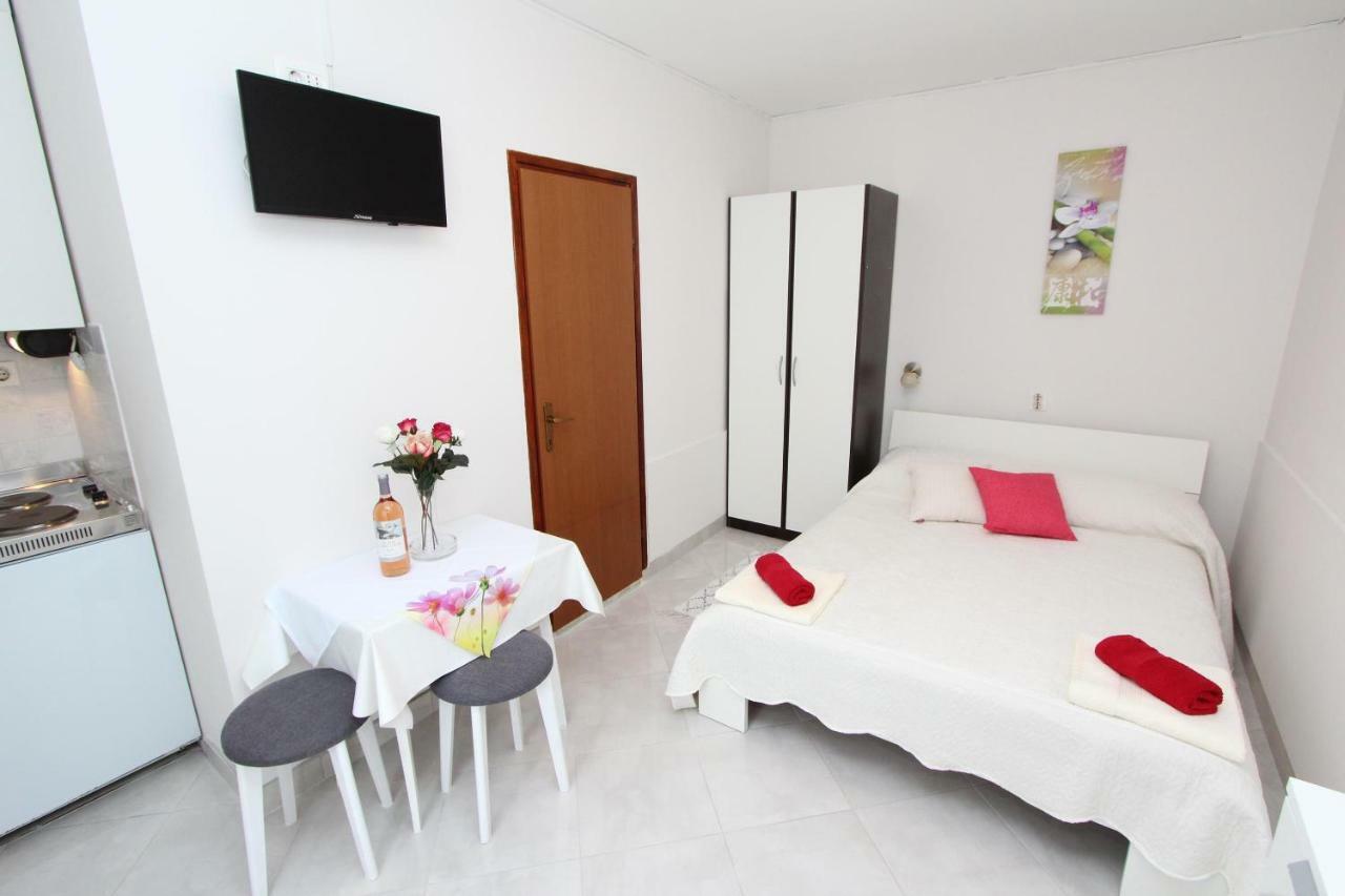 Apartment Divna