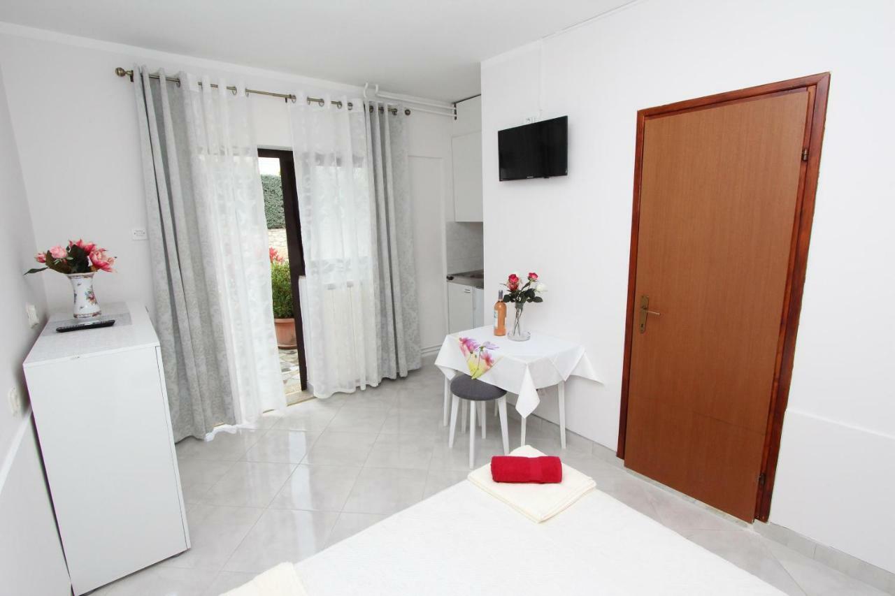 Divna Apartment